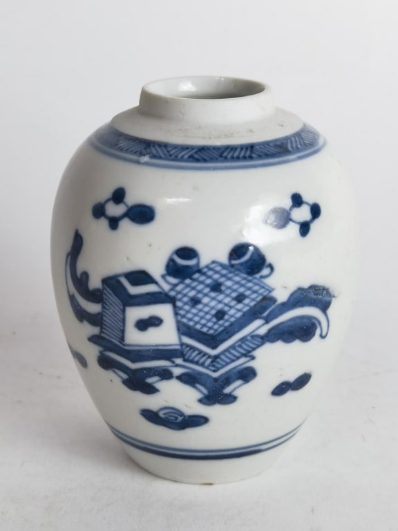 Kangxi Chinese Porcelain B&W Study Object Water Ho (1 of 5)