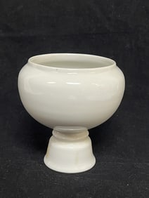 Qing Chinese Porcelain White Glaze High-Foot Water
