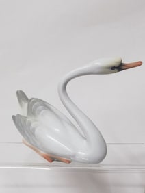 Herend Hungary Porcelain Swan Figurine