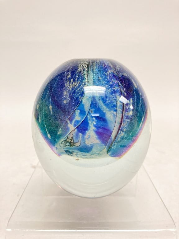 1996 Robert Eickholt Iridescent Blue/Clear Glass Vase (1 of 5)