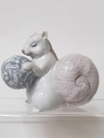 Lladro Spain Porcelain Squirrel Figurine