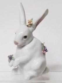 Lladro Spain Porcelain Rabbit Figurine