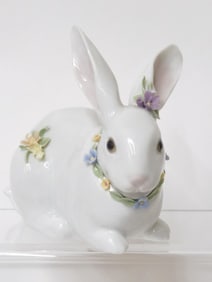Lladro Spain Porcelain Rabbit Figurine