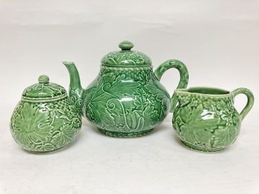 Vintage Bordallo Pinheiro Porcelain Vine Leaf Tea