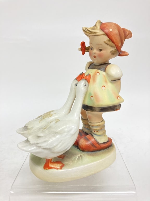 Vintage Goebel Hummel Porcelain "Goose Girl" Figue: Vintage Goebel Hummel Porcelain "Goose Girl" Figurine, 5 3/8in