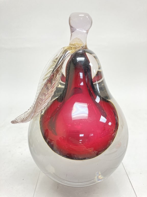 Murano Italy Glitter Ruby/Clear Pear Glass Paperwe (1 of 4)