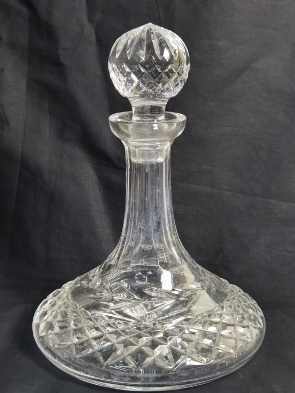 Vintage Waterford Crystal Decanter: Vintage Waterford Crystal Decanter, 10.25in