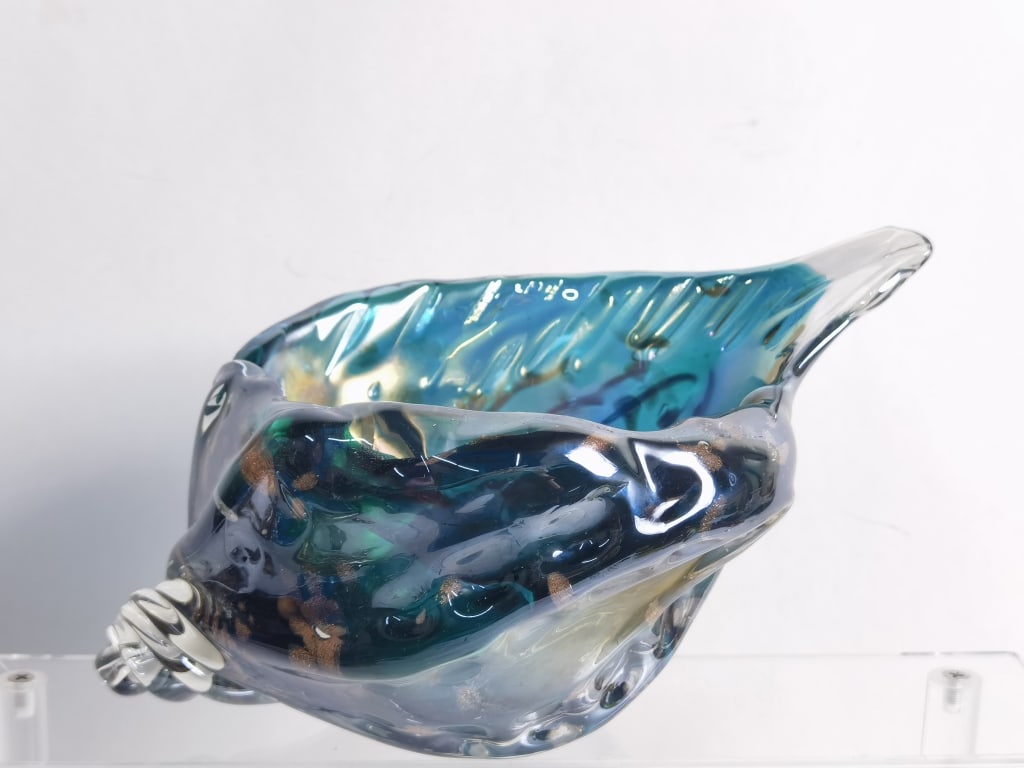Vintage Murano Italy Glitter Iridescent Glass Shel (1 of 4)