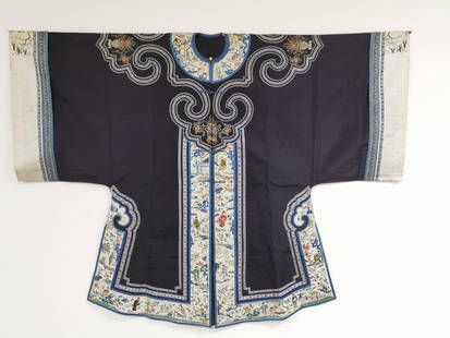Qing Chinese Embroidered Women's Robe: Qing Chinese Embroidered Women's Robe, 41in by 54in