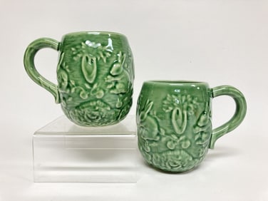 Pr. of Bordallo Pinheiro Porcelain Rabbit Green Mu