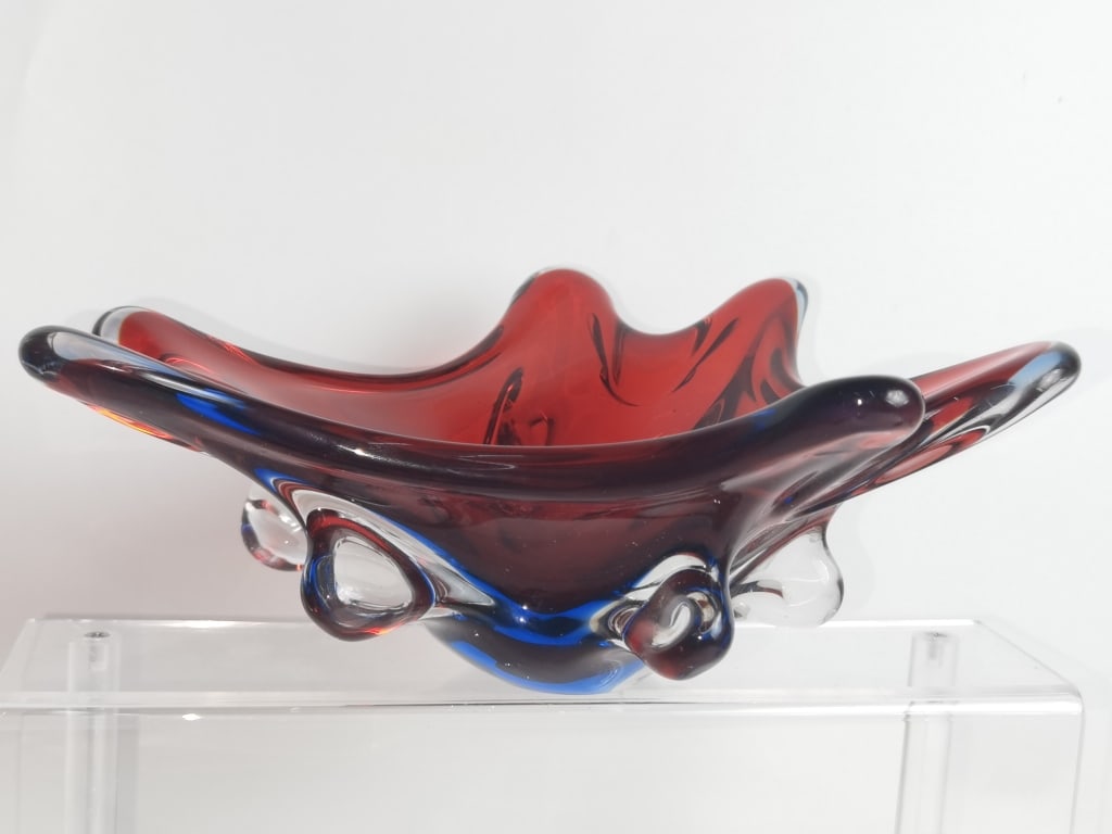 Vintage Murano Italy Red/Blue Art Glass Bowl: Vintage Murano Italy Red/Blue Art Glass Bowl, 4.5in by 10.5in