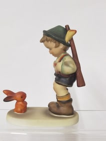 Goebel Hummel Porcelain "Sensitive Hunter" Figurin