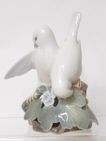 Royal Copenhagen Porcelain Lovebirds Figurine