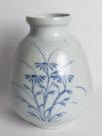 17-19th C. Korean Porcelain B&W Vase