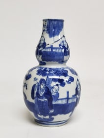 Qing Chinese Porcelain B&W Gourd Vase