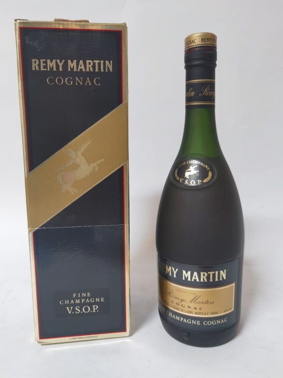 1984 Remy Martin Cognac Fine Champagne VSOP: 1984 Remy Martin Cognac Fine Champagne VSOP, 11.5in