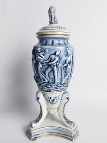 Vintage R. Capodimonte Italy Faience Urn