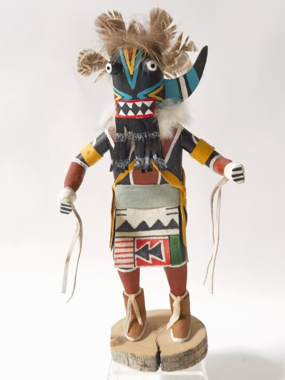 Vintage Chavez Hopi Indian "Broad Faced" Kachina Doll: Vintage Chavez Hopi Indian "Broad Faced" Kachina Doll, 10.5in