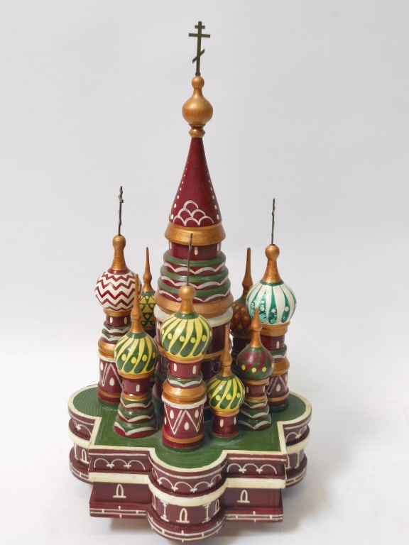 2001 Russian Signed Hand Painted St. Basil Wood Music Box (1 of 6)
