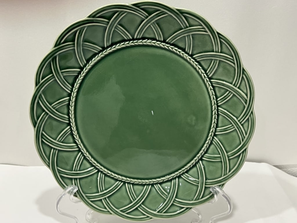 Bordallo Pinheiro Porcelain Green Basket Plate: Bordallo Pinheiro Porcelain Green Basket Plate, 10in