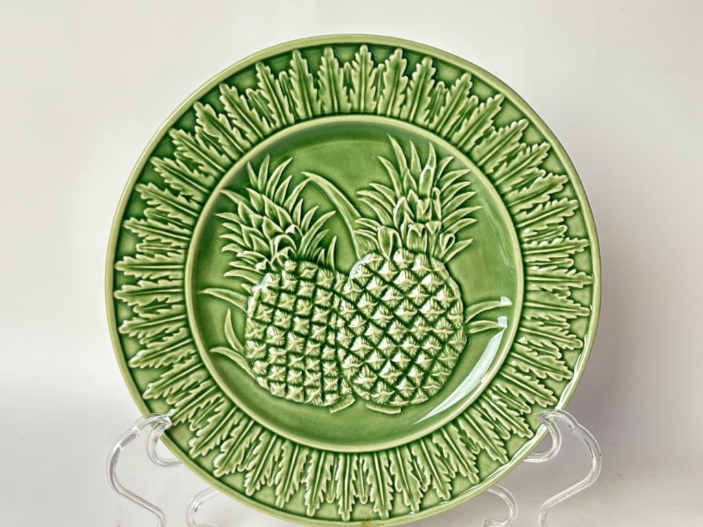 Bordallo Pinheiro Porcelain Green Pineapple Plate (1 of 4)