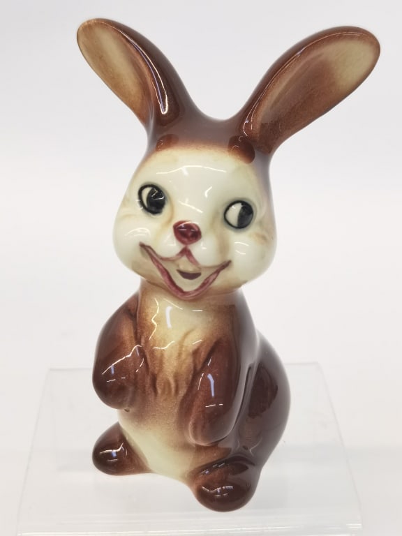 Vintage Goebel W. German Porcelain Bunny: Vintage Goebel W. German Porcelain Bunny, 4in