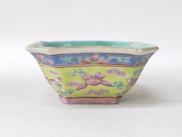 19-20th C. Chinese Porcelain Famille Rose Bowl