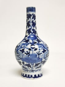 Qing Chinese Porcelain B&W Dragons Vase, Kangxi Ma