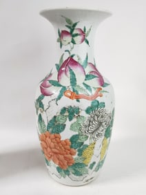 Qing Chinese Porcelain Famille Rose Vase