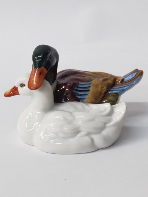 Vintage Herend Hungary Porcelain Ducks Figurine (1 of 4)