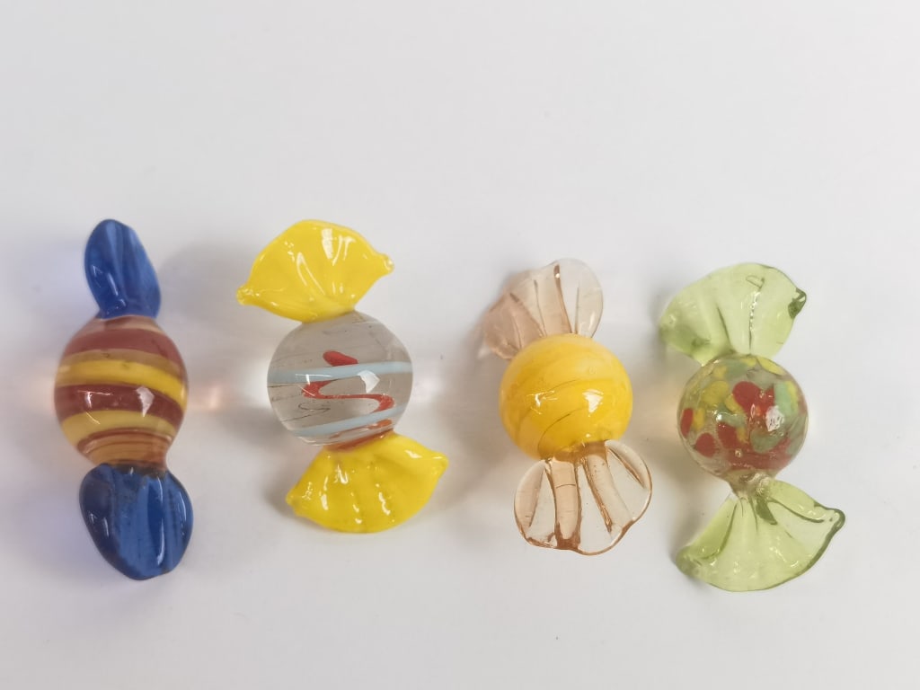 (4) Vintage Murano Italy Art Glass Candies: (4) Vintage Murano Italy Art Glass Candies, 1.5in