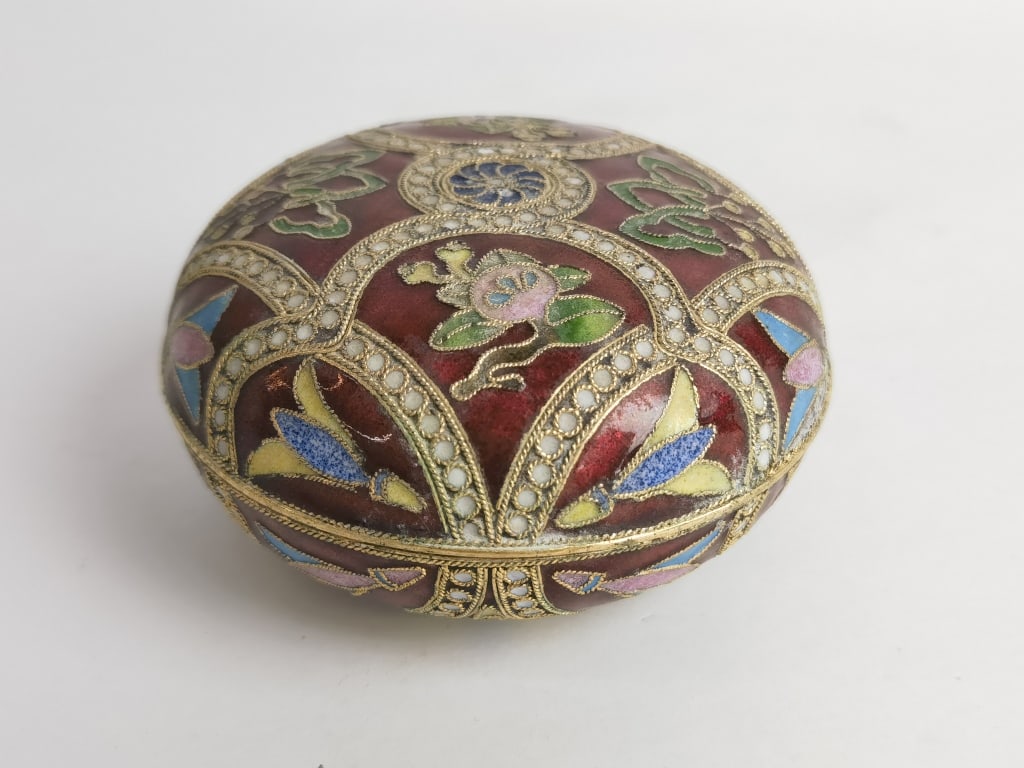 Vintage Russian Enameled Metal Trinket Box (1 of 5)