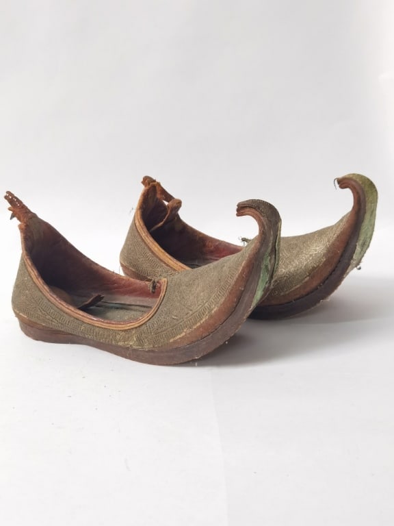 Pr. of Antique Moorish Style Leather Punjabi Jutti: Pr. of Antique Moorish Style Leather Punjabi Jutti, 9in