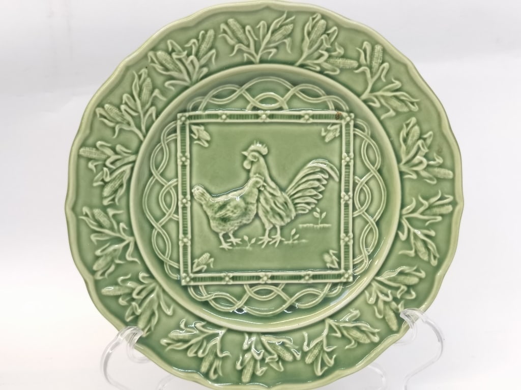 Vintage Bordallo Pinheiro Porcelain Green Rooster (1 of 4)