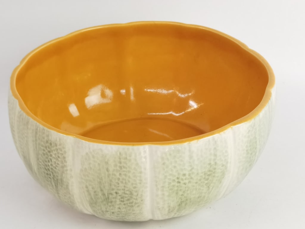 Vintage Bordallo Pinheiro Porcelain Melon Bowl (1 of 4)