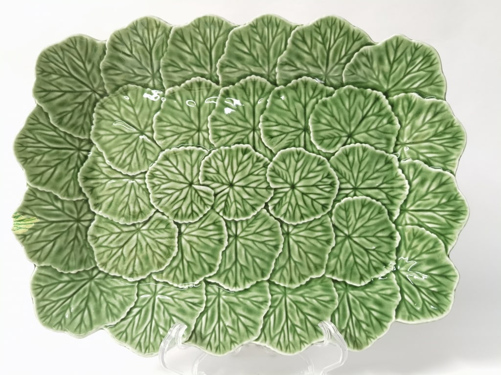 Vintage Bordallo Pinheiro Porcelain Geranium Plate (1 of 5)