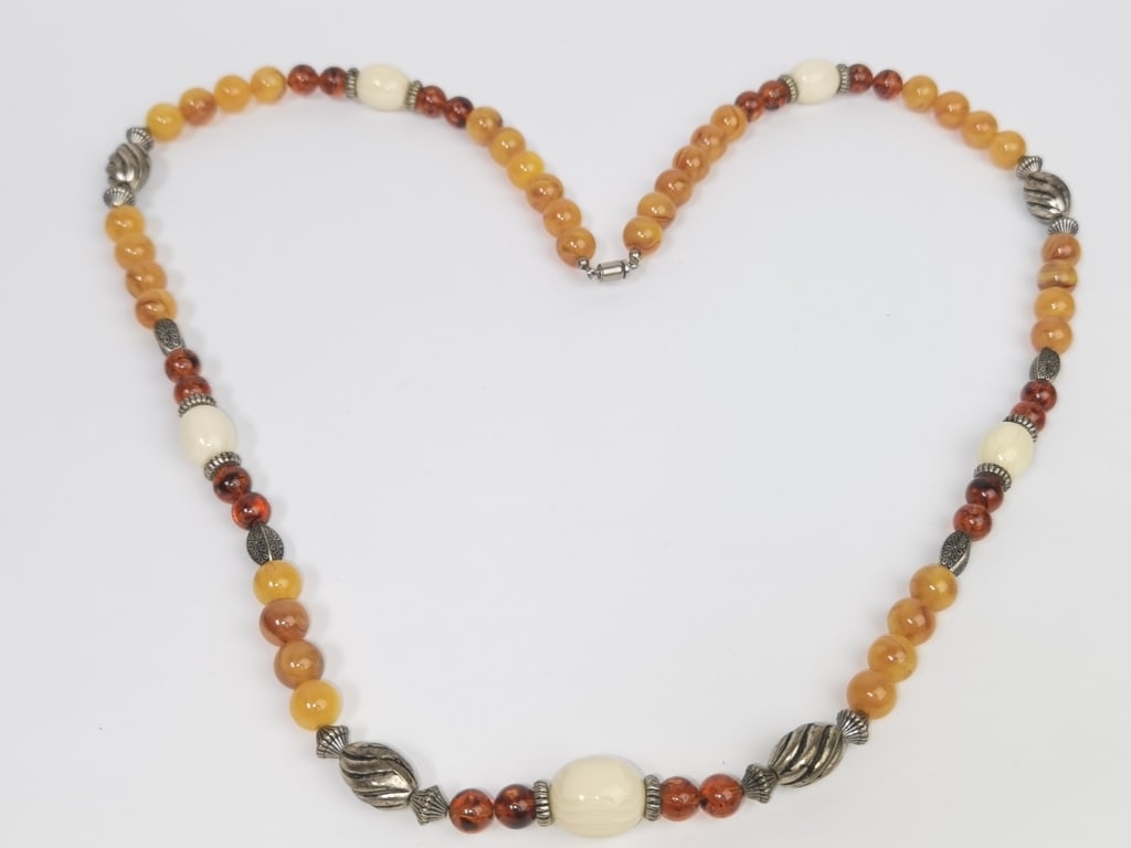 Vintage Chinese Amber and Silver Metal Bead Neckla: Vintage Chinese Amber and Silver Metal Bead Necklace, 18in