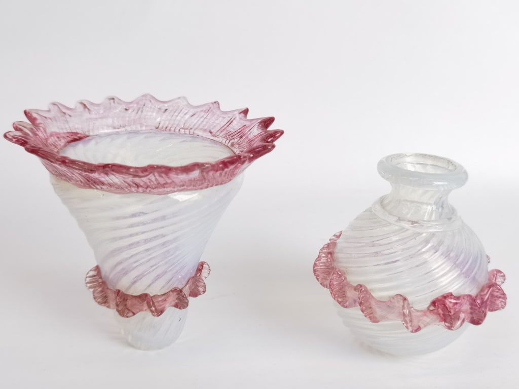 (2) Vintage Murano Italy Ribbed Art Glass Lamp Sha (1 of 6)