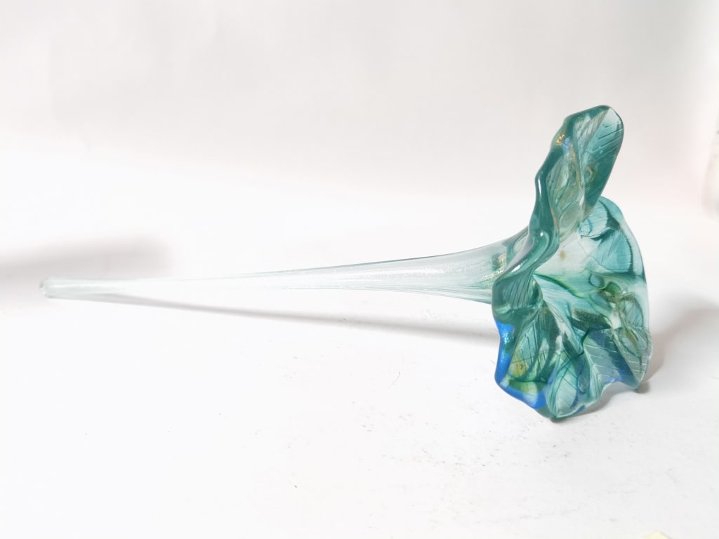Vintage Murano Italy Glitter Art Glass Flower: Vintage Murano Italy Glitter Art Glass Flower, 13.5in