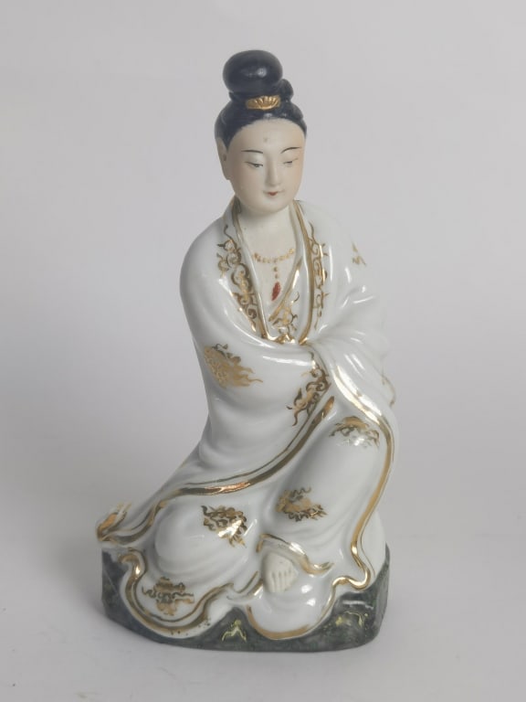 19-20th C. Chinese Porcelain Gilt Famille Rose Gua: 19-20th C. Chinese Porcelain Gilt Famille Rose Guanyin, 5.25in