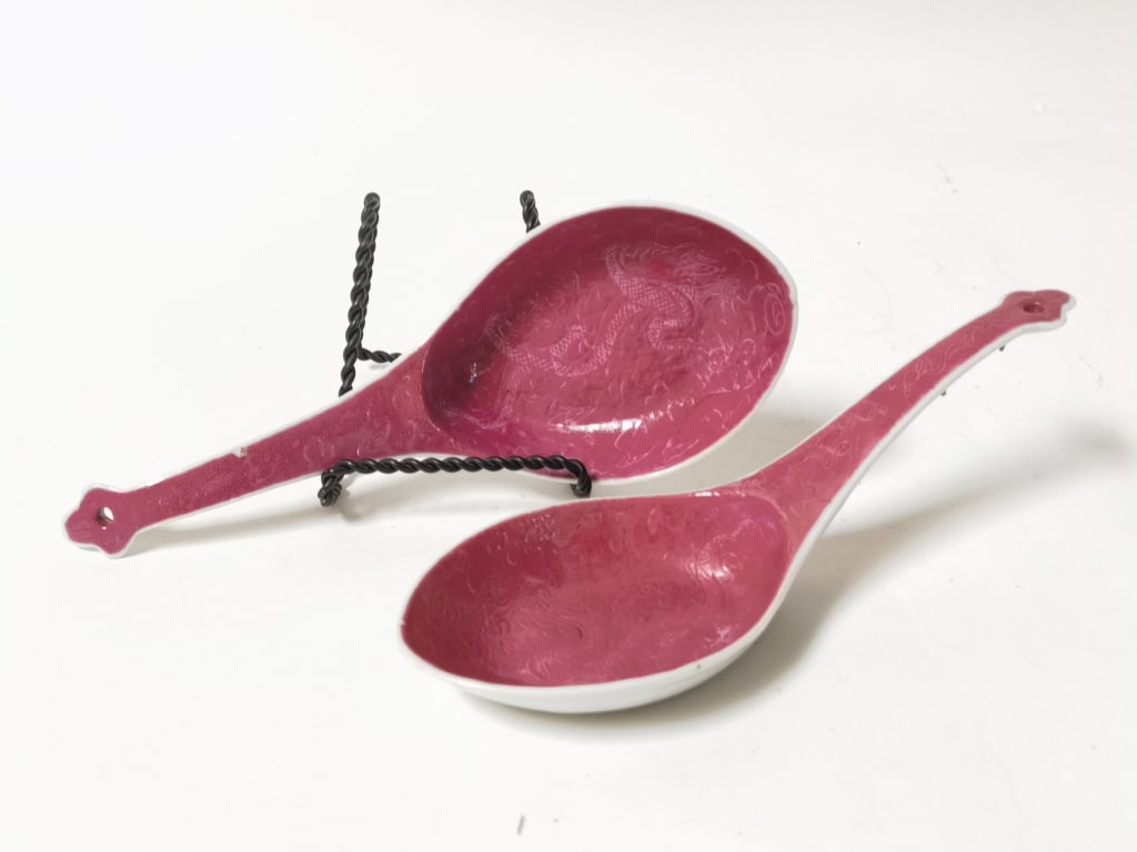 19th C. Chinese Porcelain Powder Red Glaze Spoons: 19th C. Chinese Porcelain Powder Red Glaze Dragon Spoons, 8.25in & 8 3/8in