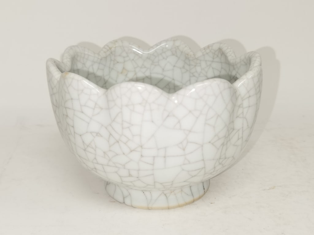 Qing Chinese Porcelain Ge Glaze Lotus Bowl (1 of 4)