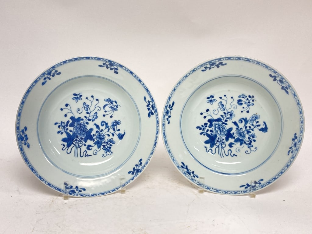 Pr. of 18th C. Chinese Export Porcelain B&W Plates (1 of 4)