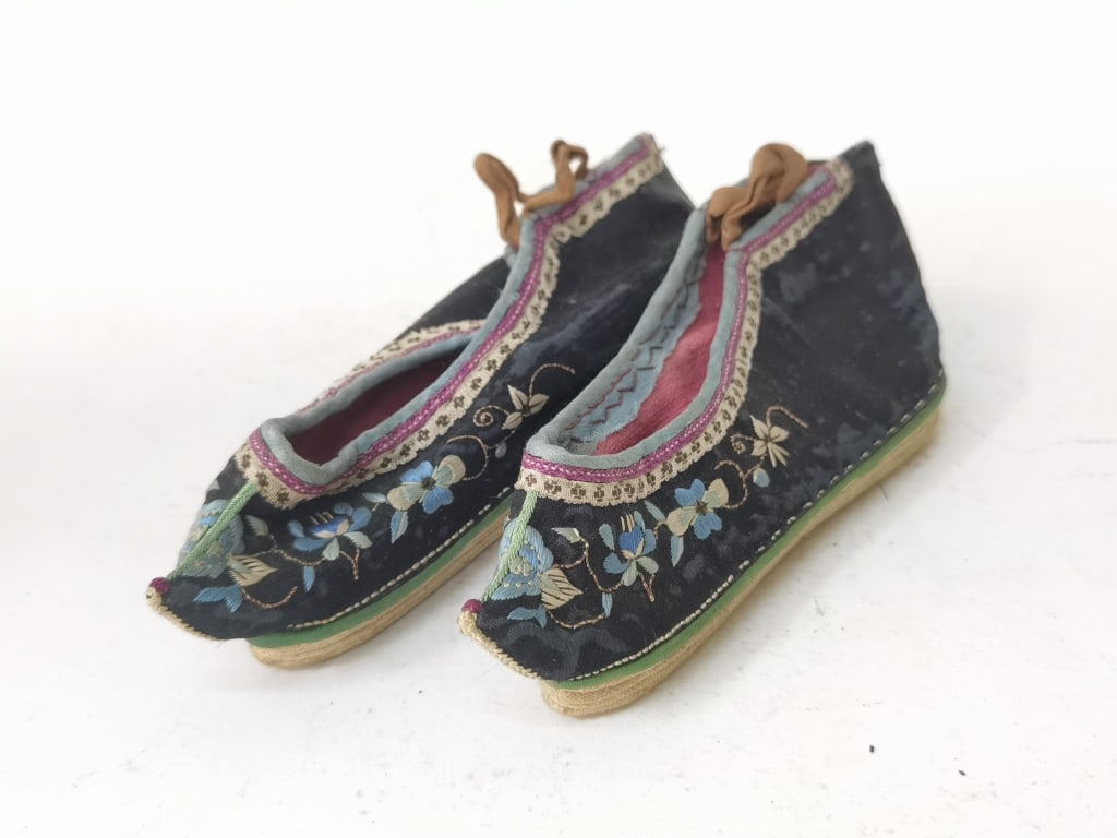 19-20th C. Chinese Embroidered Three-Inch Lotus Sh (1 of 3)