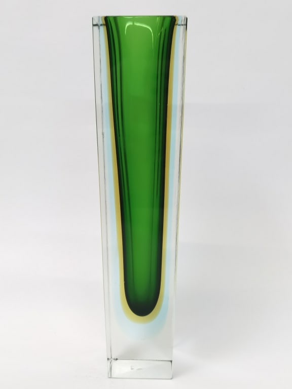 Vintage Murano Italy Green Sommerso Glass Square V: Vintage Murano Italy Green Sommerso Glass Square Vase, 12.25in