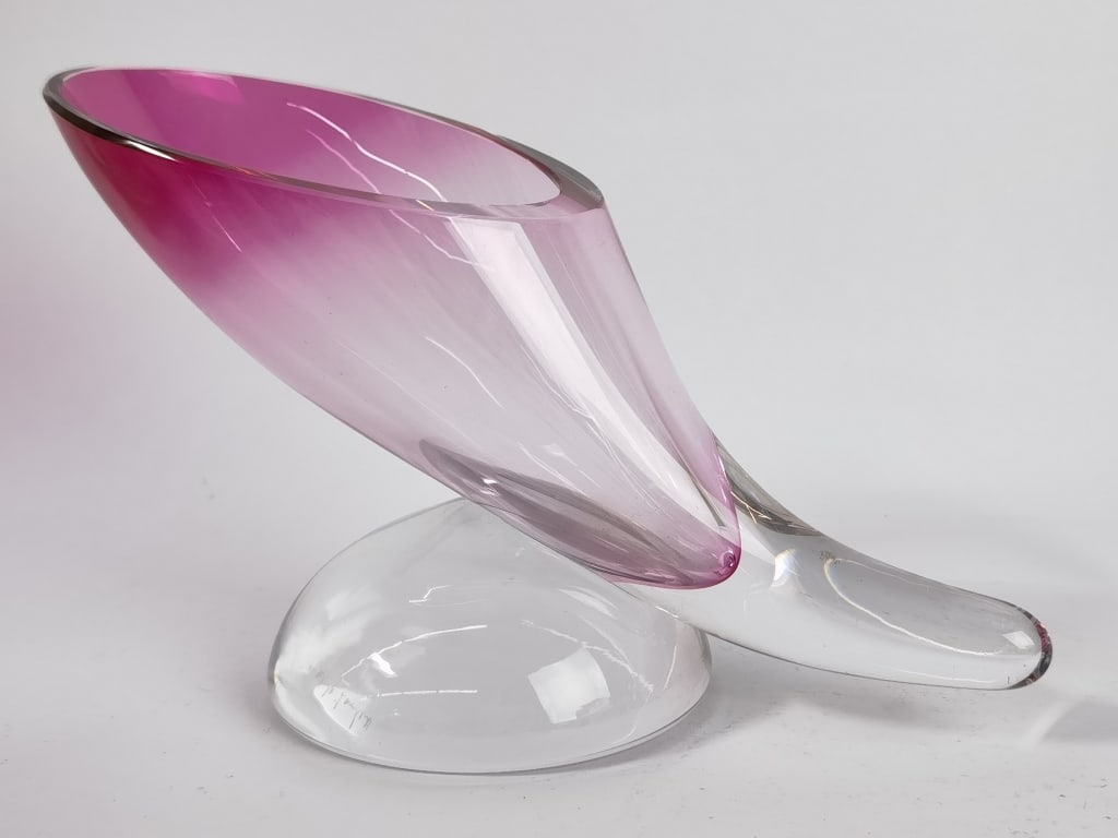 Vintage Val St. Lambert Cranberry-to-Clear Cornuco: Vintage Val St. Lambert Cranberry-to-Clear Cornucopia Vase, 10in by 5.5in