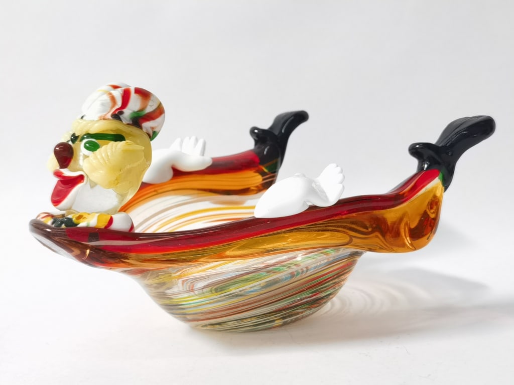 Vintage Murano Italy Swirl Art Glass Clown Bowl: Vintage Murano Italy Swirl Art Glass Clown Bowl, 8.75in
