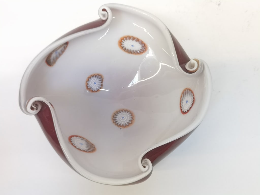 Vintage Murano Italy Ruby Overcast White Millefior: Vintage Murano Italy Ruby Overcast White Millefiori Art Glass Bowl, 7in