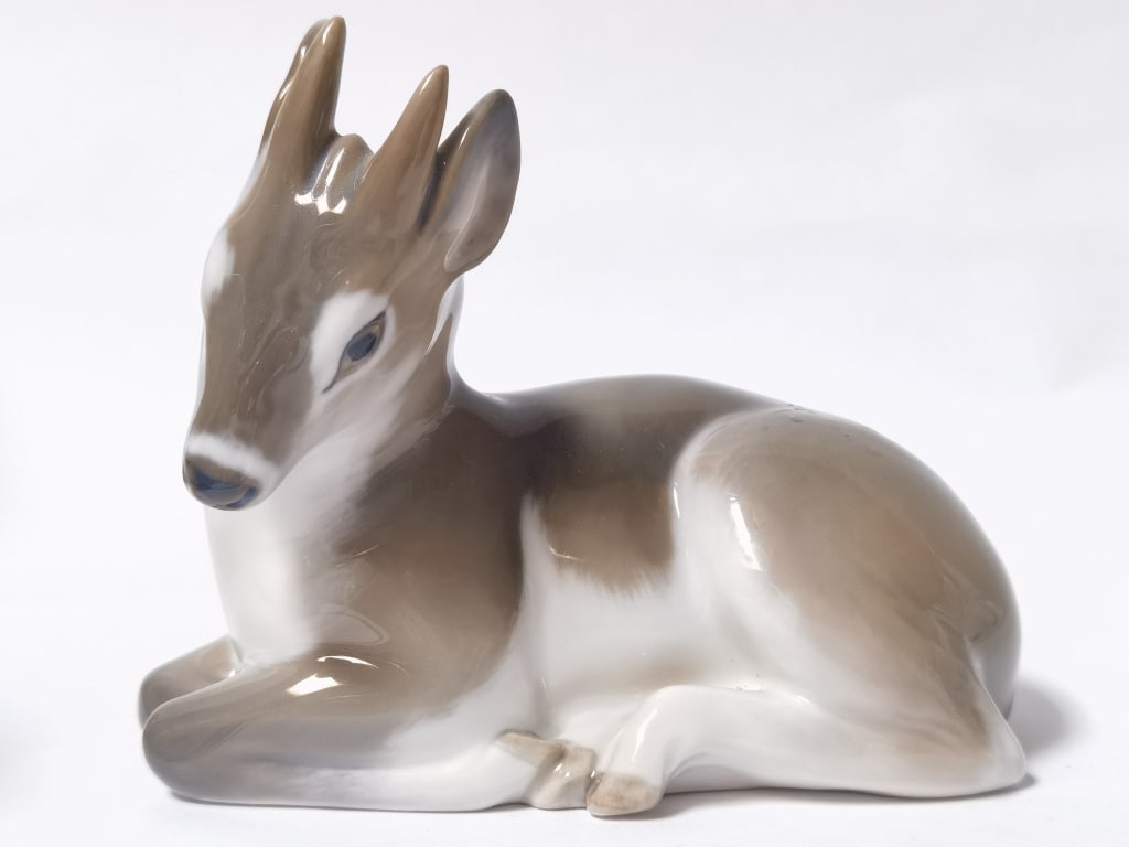 Vintage Royal Copenhagen Porcelain Fawn Figurine: Vintage Royal Copenhagen Porcelain Fawn Figurine, 4.25in