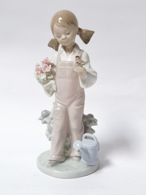 Lladro Spain Porcelain Spring Girl Figurine (1 of 7)